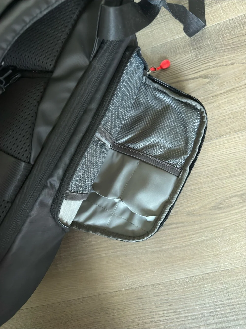 Black Travel Camera Backpack 25L with Flexible Dividers and Quick-Access Pockets